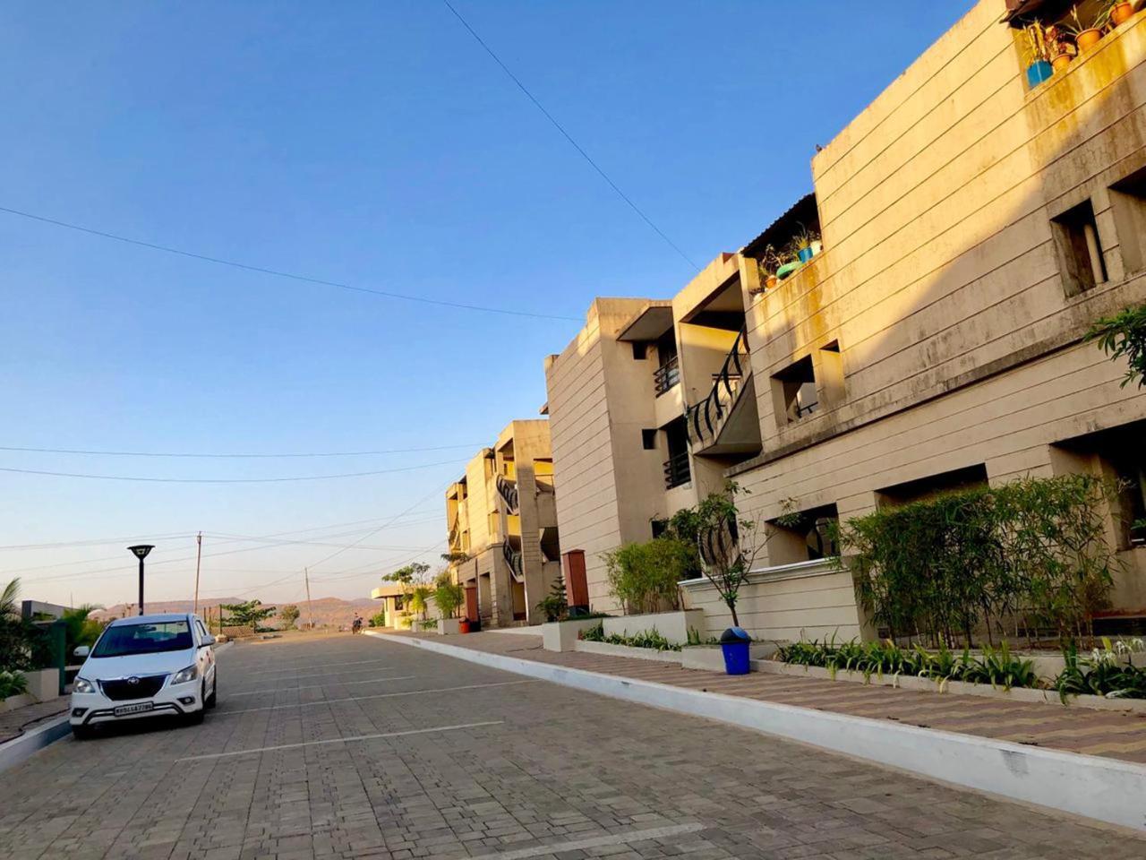 Vivaant Retreat And Conventions Otel Igatpuri Dış mekan fotoğraf